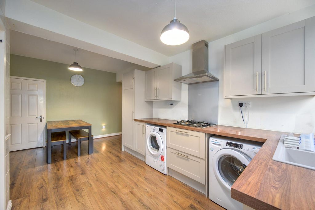 Property photo 2 of 15 Kitchen