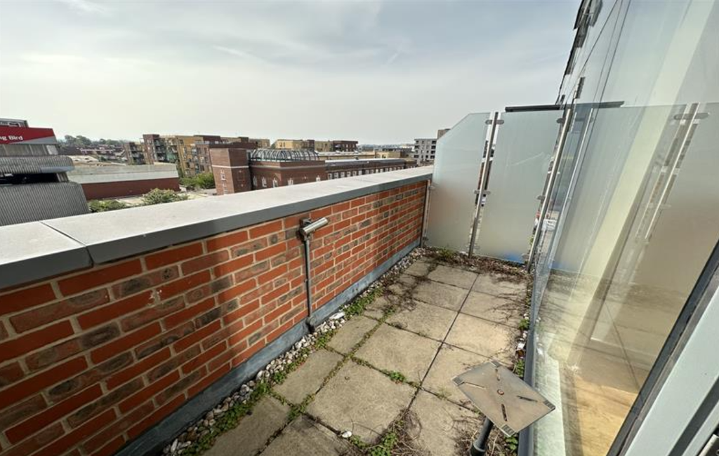 Property photo 2 of 11