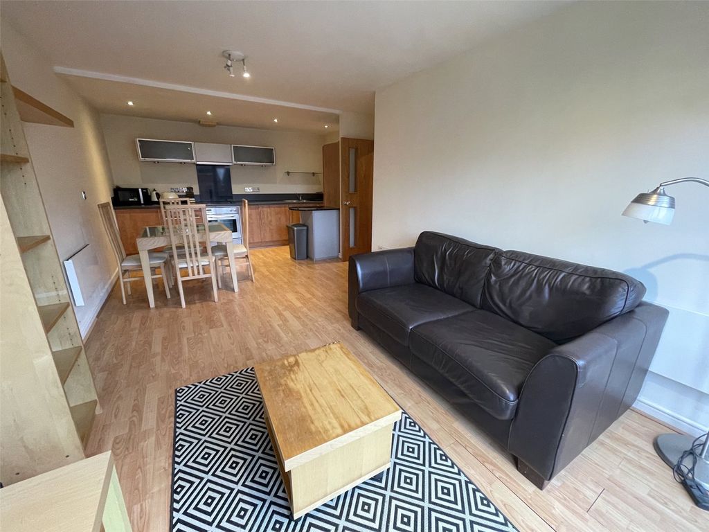 Property photo 2 of 10 Picture No. 01