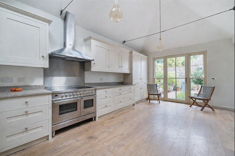 Property photo 2 of 19 Photo 2