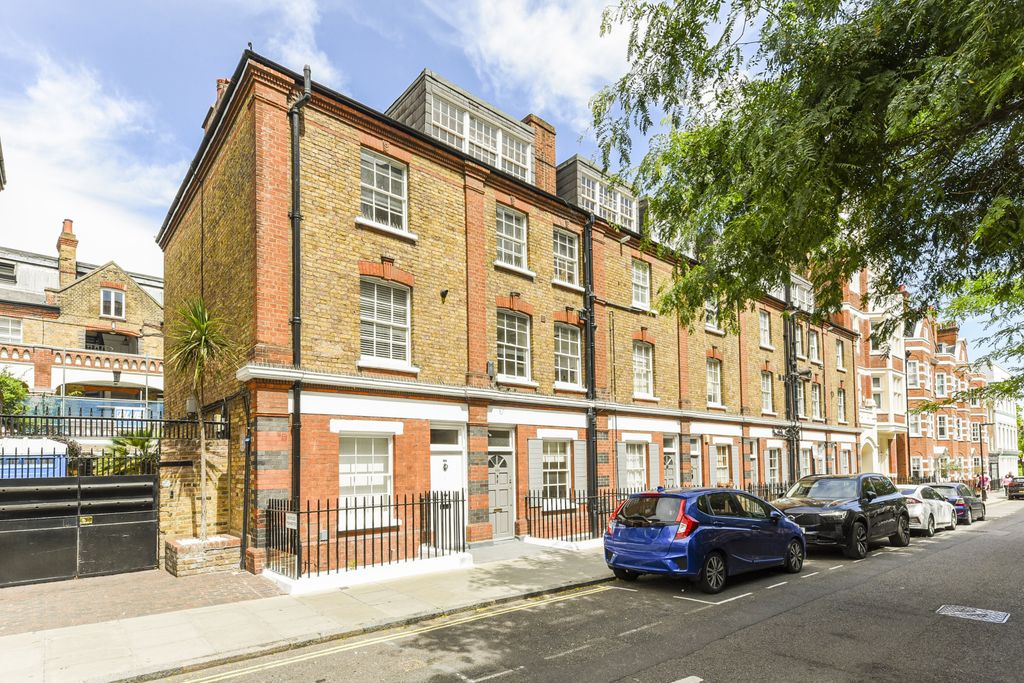 Property photo 1 of 13 1 Bed Ground Floor Flat For Sale Allitsen Road, London Nw8