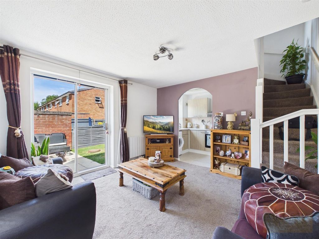Property photo 2 of 11