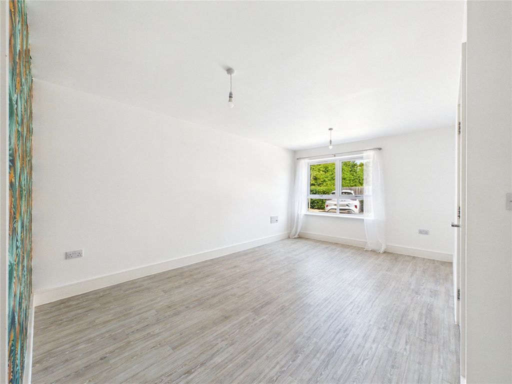 Property photo 2 of 10 Picture No. 02