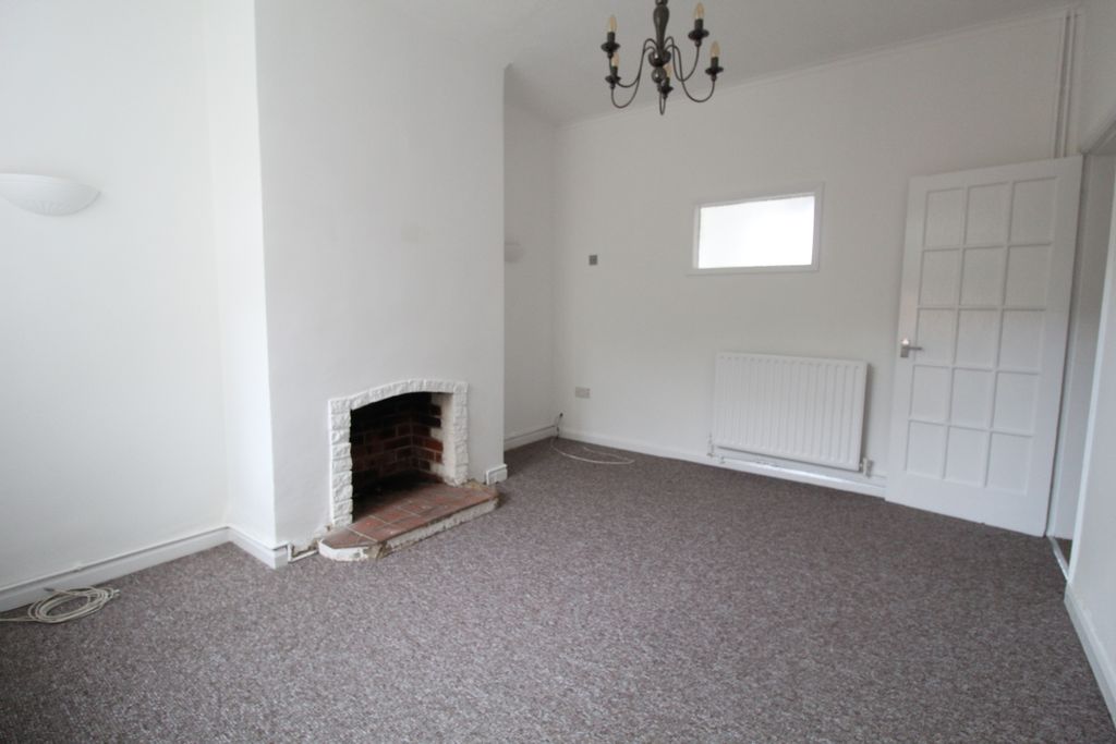 Property photo 3 of 8