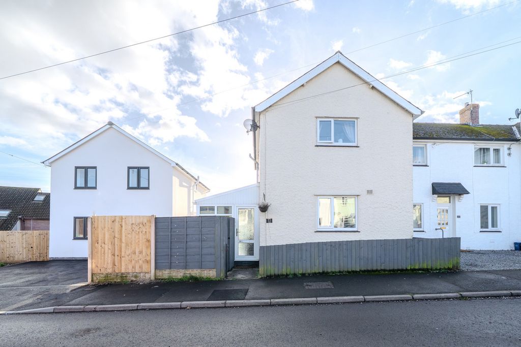 Property photo 1 of 23