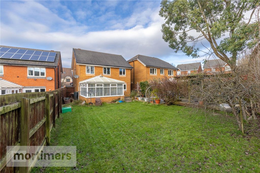 Property photo 3 of 22 Garden