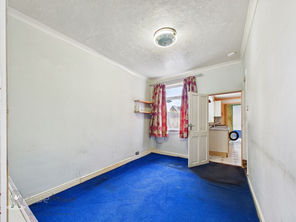 Property photo 3 of 9 Reception 2