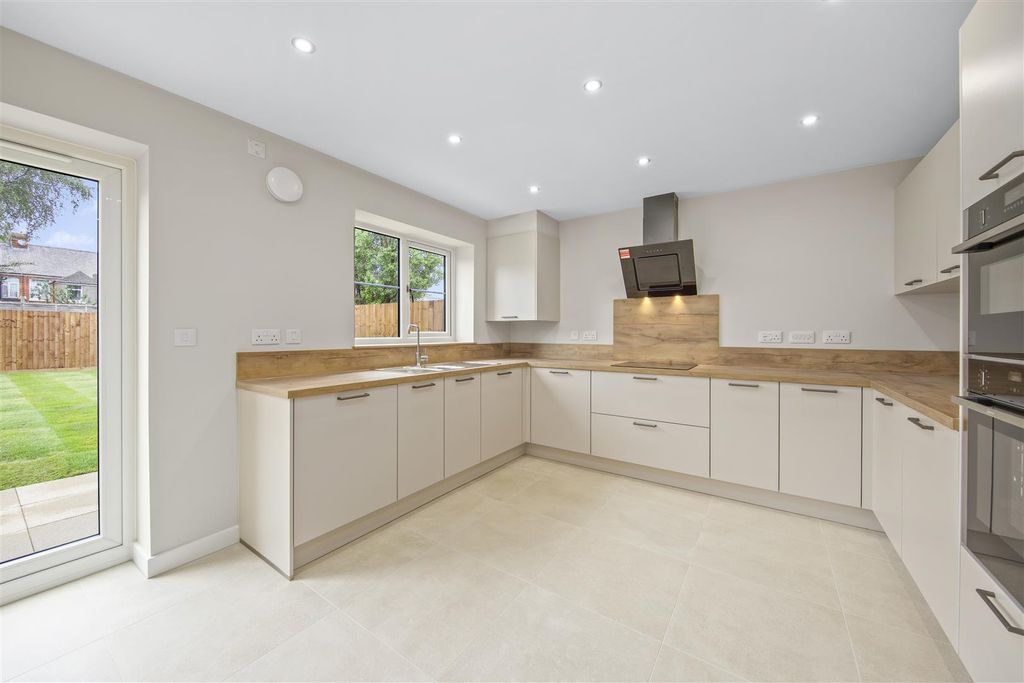 Property photo 3 of 10 Zob5_7Cqik6Zphmv9If7Xq.Jpg