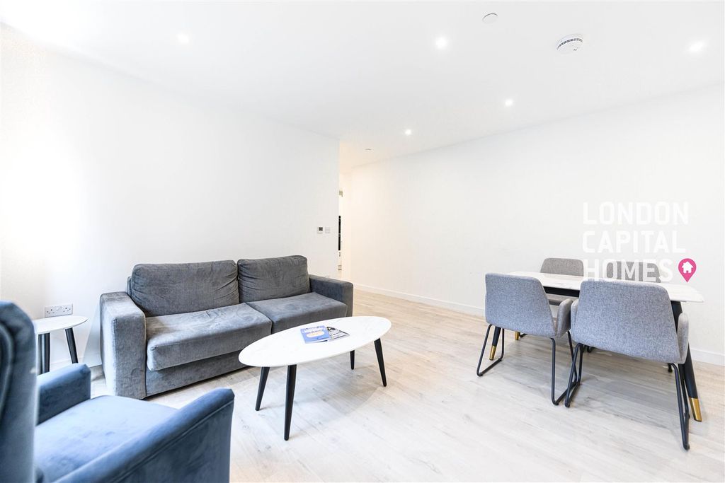 Property photo 1 of 19 04-9.Jpg