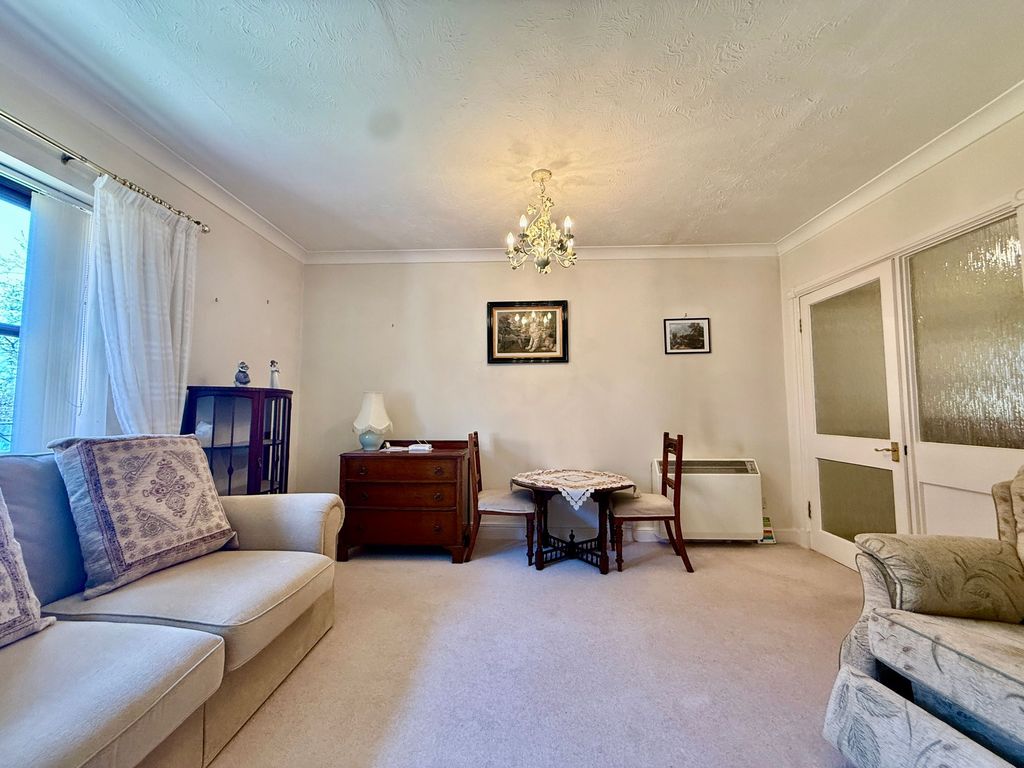 Property photo 3 of 9