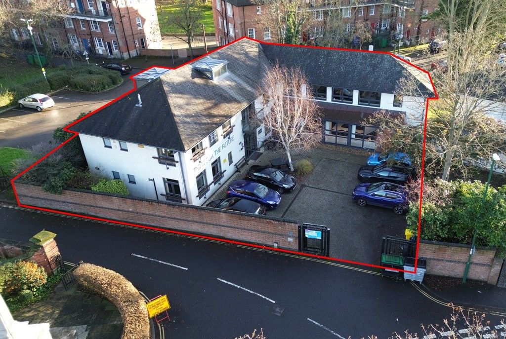 Property photo 1 of 14 Photo 31