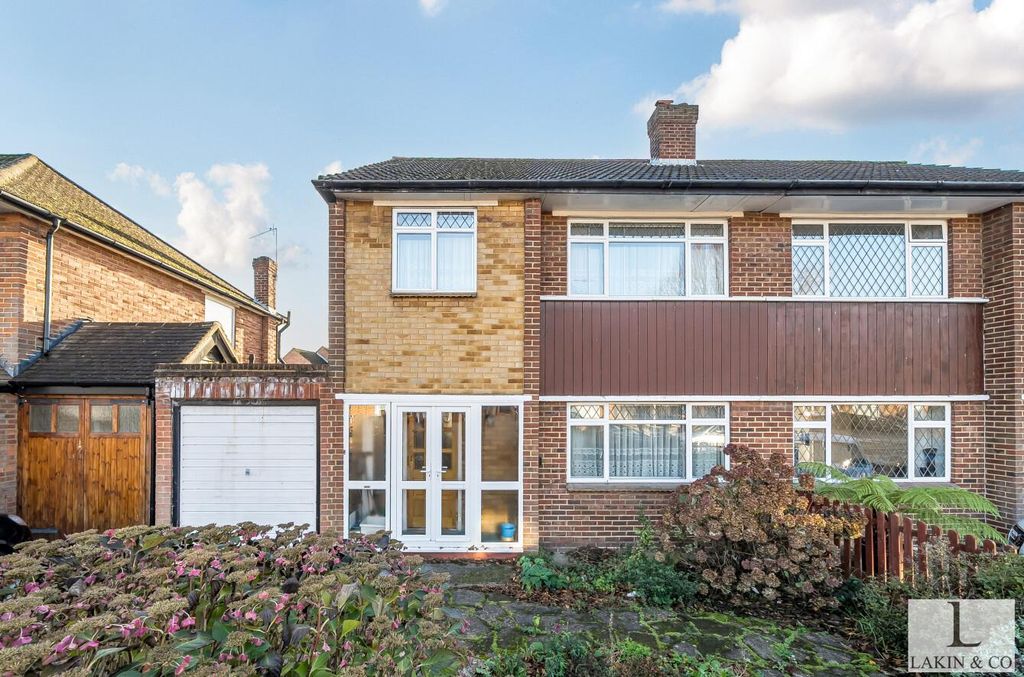 Property photo 1 of 18