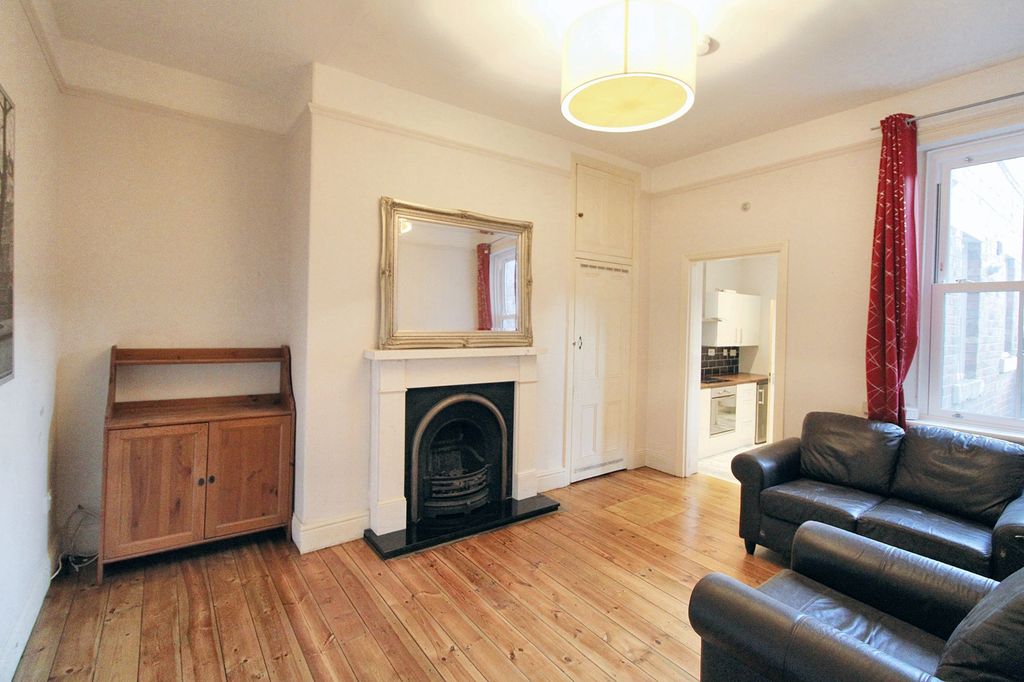 Property photo 2 of 7