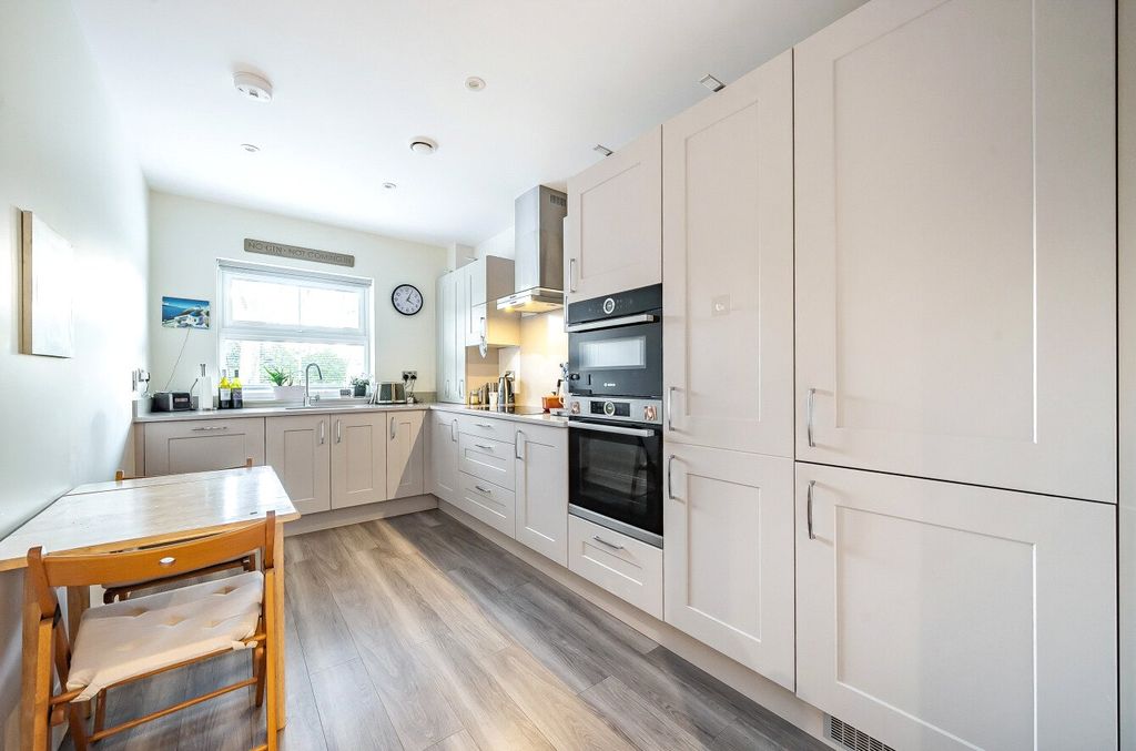 Property photo 3 of 14 Kitchen