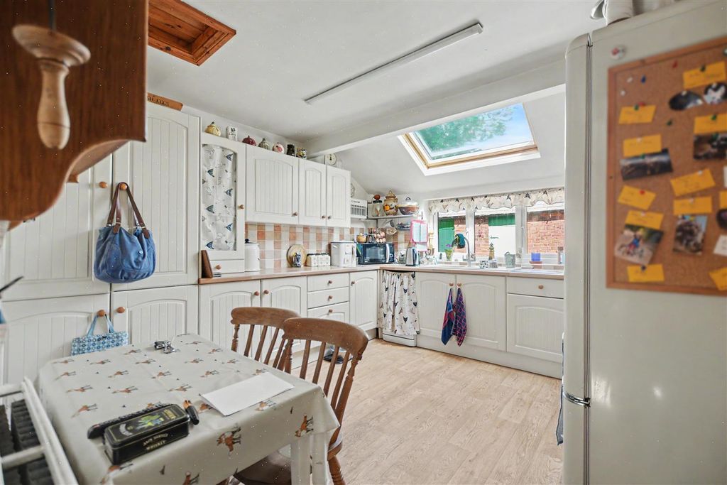Property photo 3 of 58 Kitchen Diner_1.Jpeg
