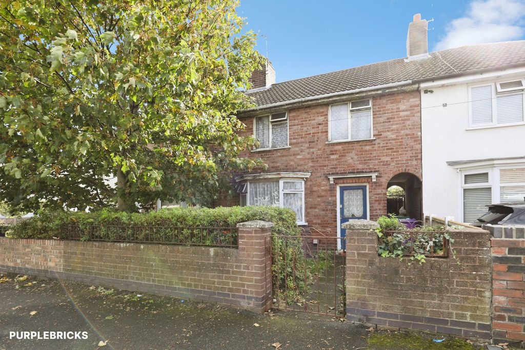 Property photo 3 of 18
