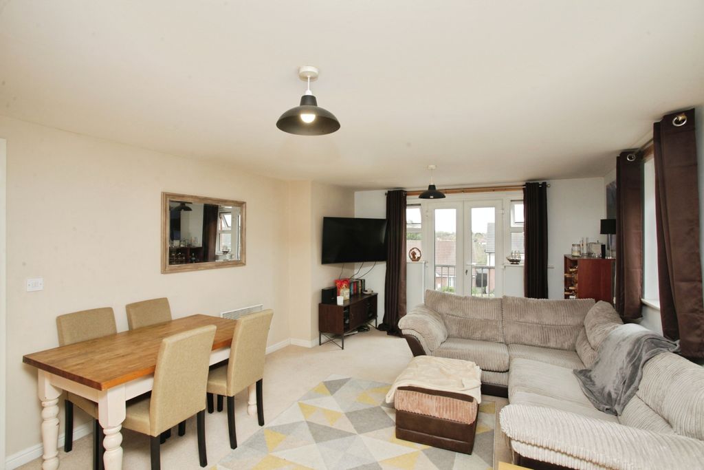 Property photo 2 of 15 Open Plan Living