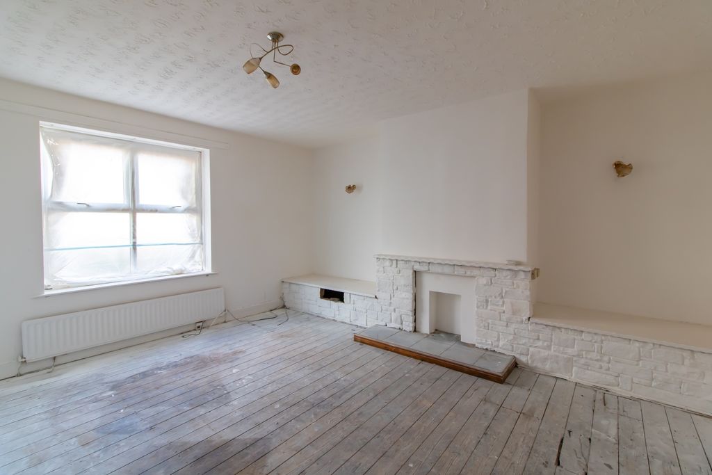 Property photo 2 of 16 Image 1