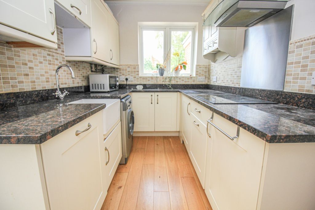 Property photo 3 of 10 Img_7125