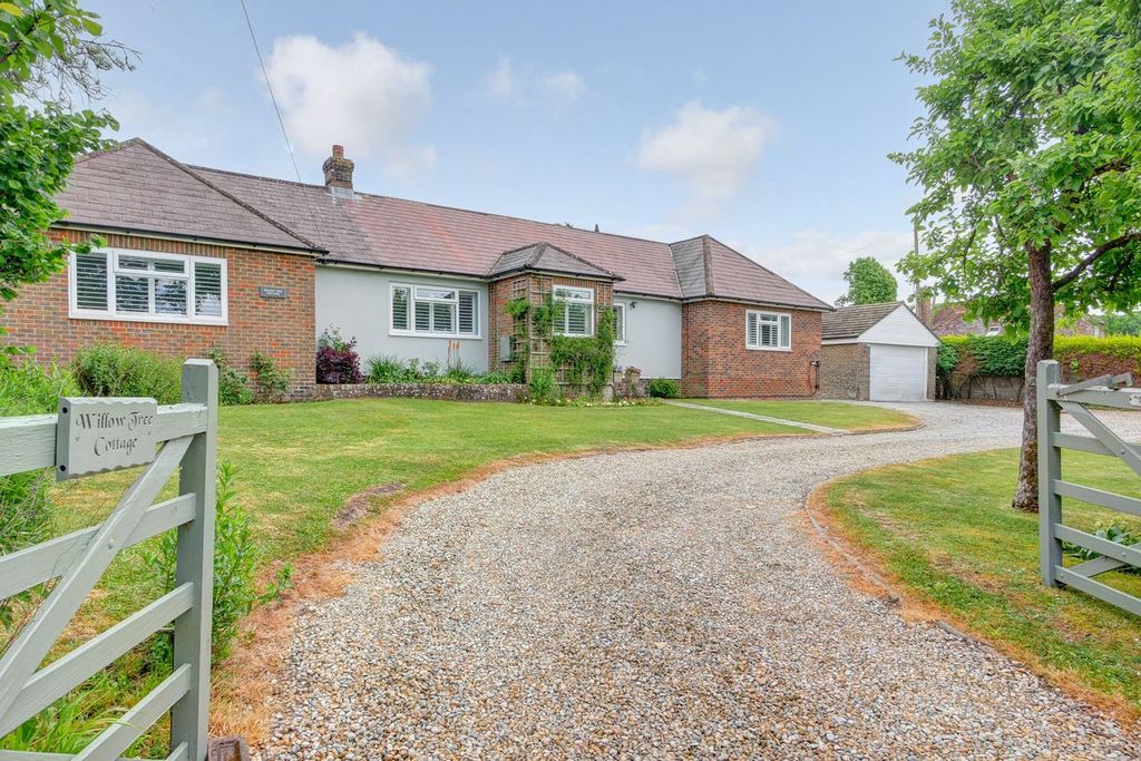 Property photo 1 of 35