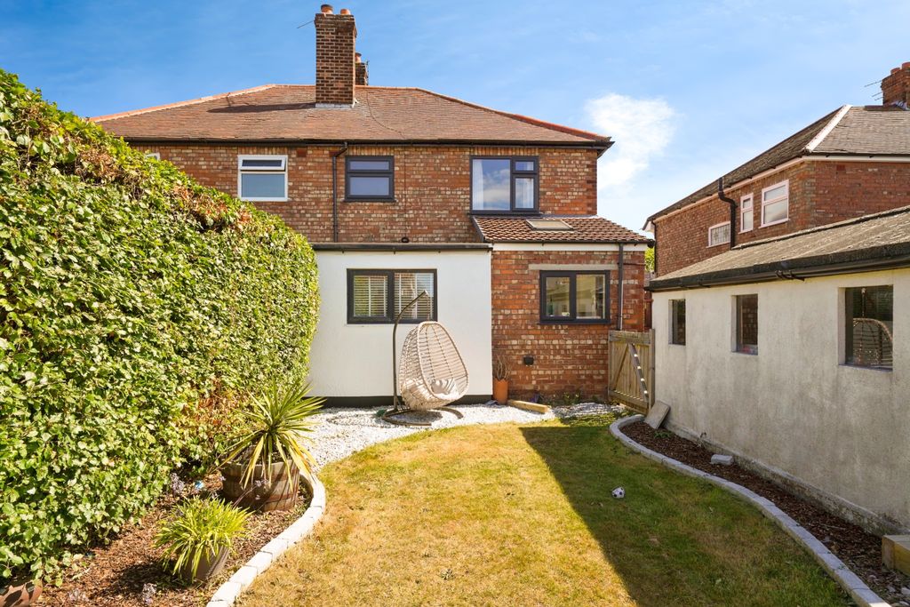 Property photo 2 of 20 Rear Garden