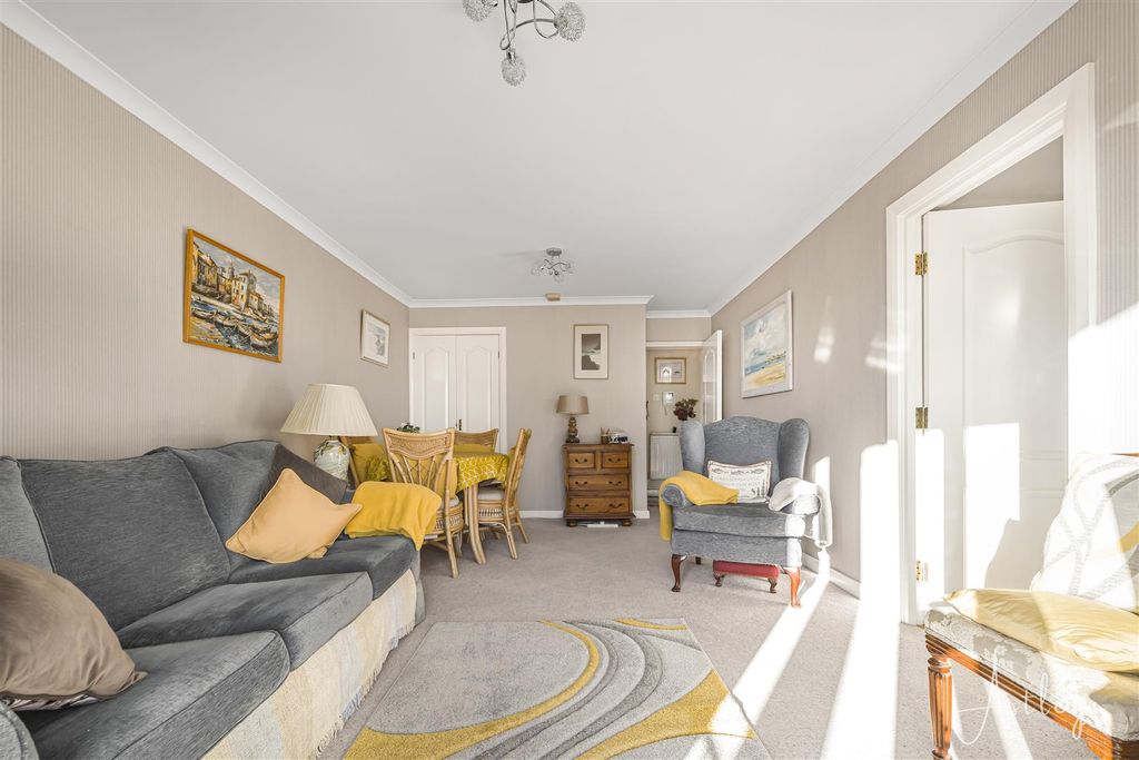 Property photo 2 of 22 Lounge/Dining Room