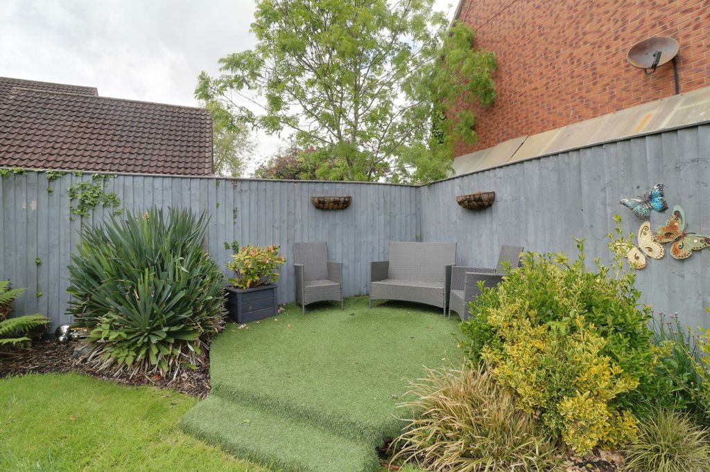 Property photo 3 of 19