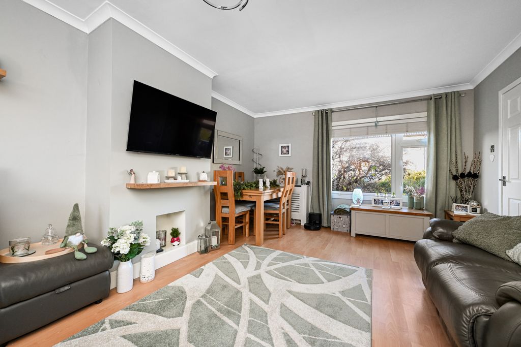 Property photo 2 of 21 Property Image 2