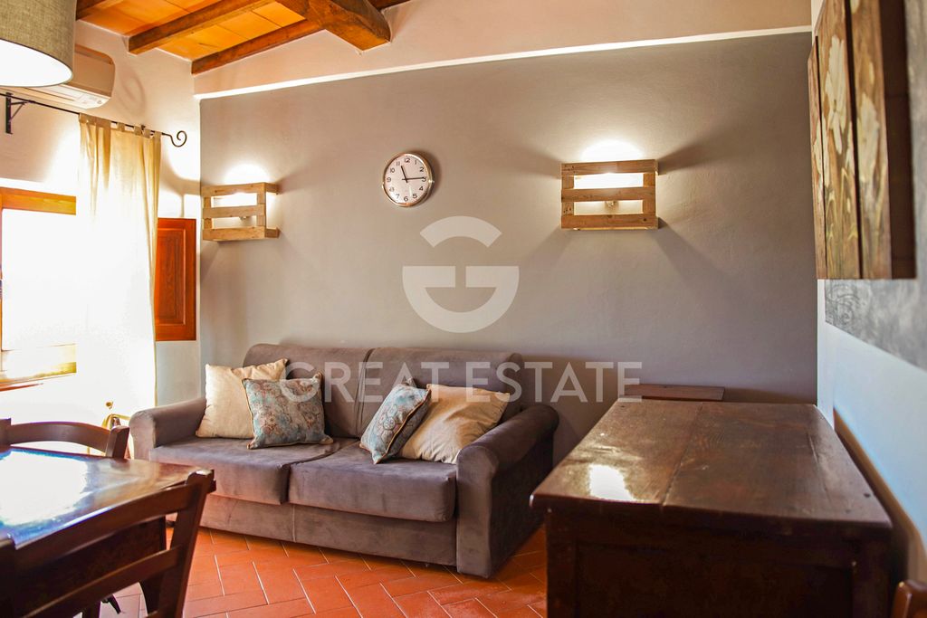 Property photo 2 of 49 Interiors
