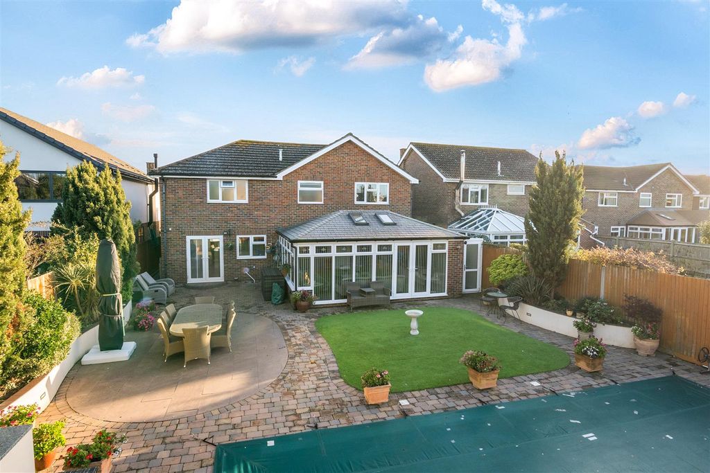 Property photo 2 of 22 13-691c4Fee3d3A8-1-691c4Ad59A440-1381924-8-691B55A