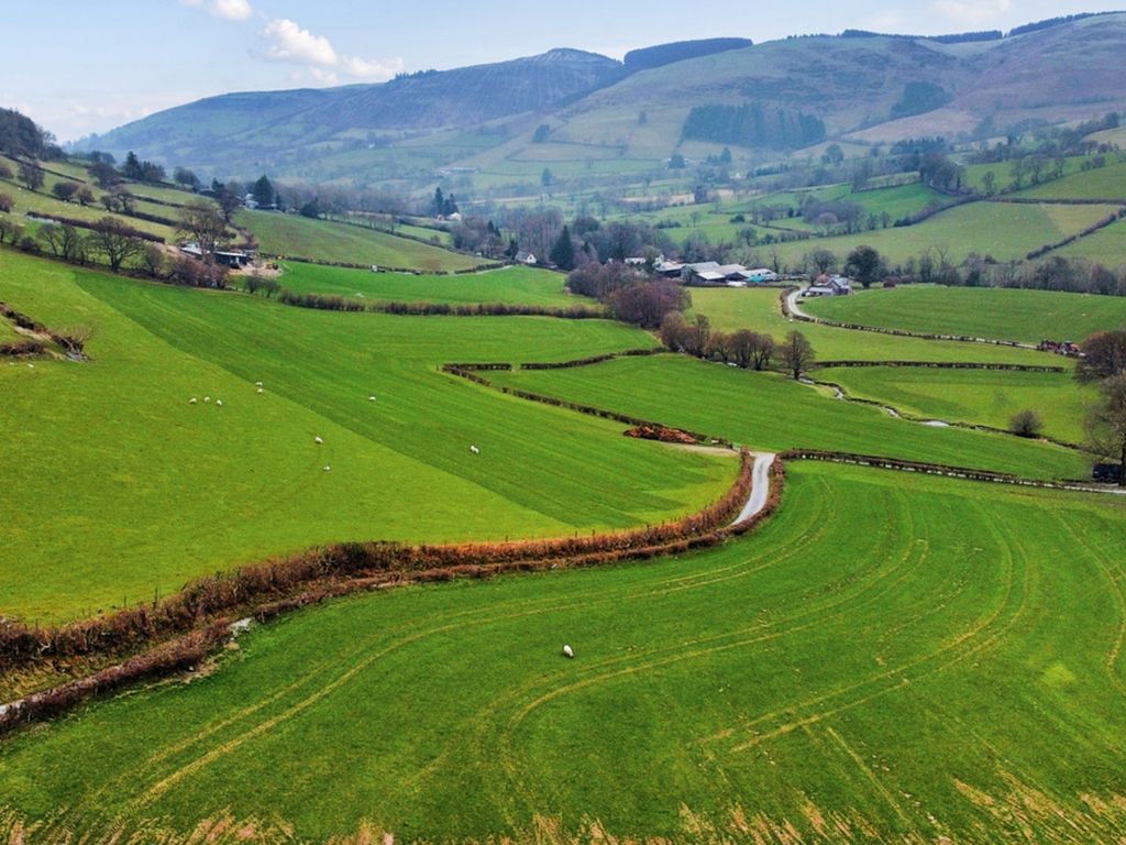 Additional image 16 of 6 bed barn conversion for saleHirnant SY10