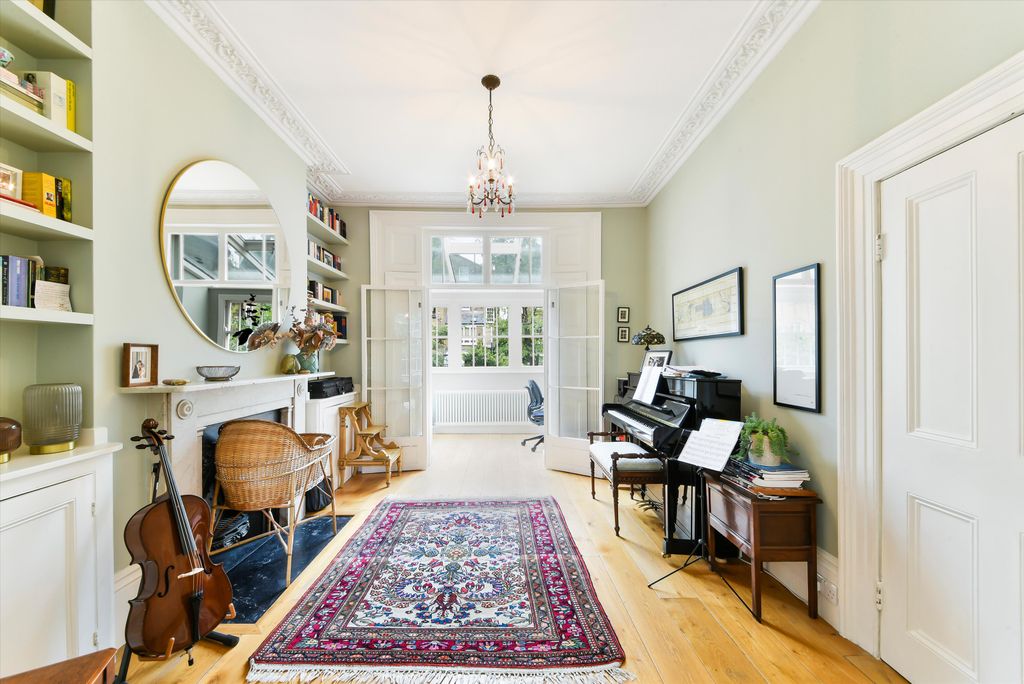 Property photo 2 of 17 Image
