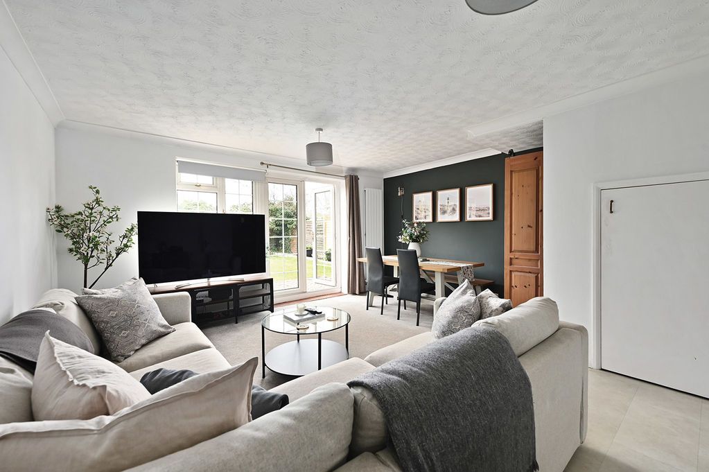 Property photo 2 of 14 Photo 8