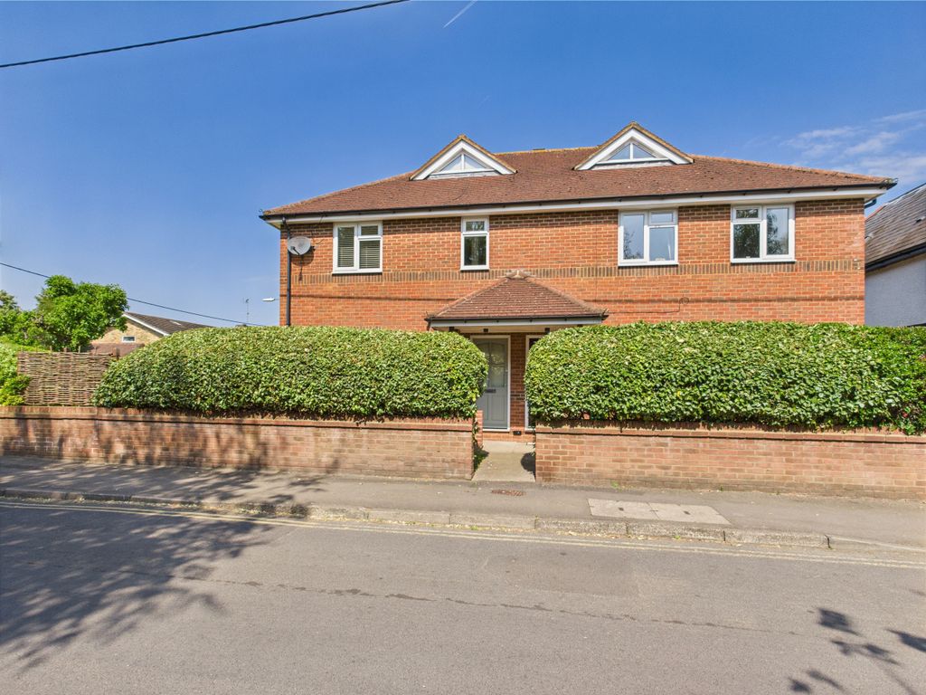 Property photo 1 of 14 Cam01354G0-Pr0507-Still019