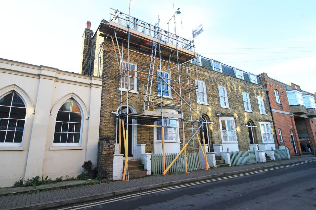 Property photo 1 of 12 Picture 1