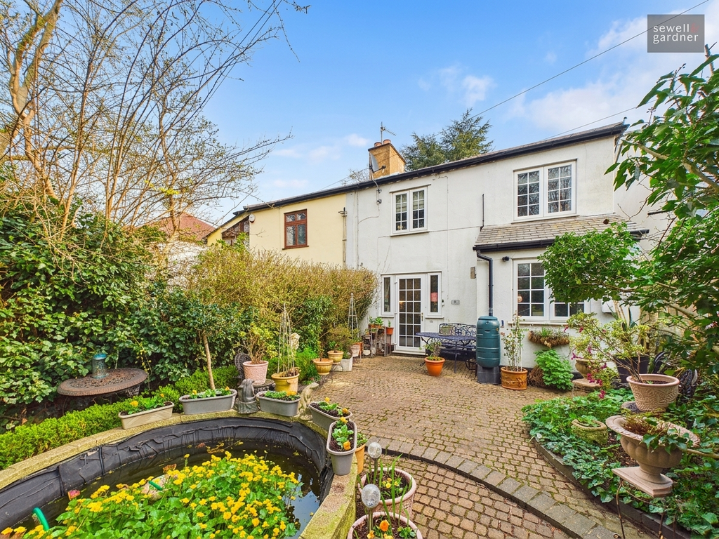 Property photo 1 of 21