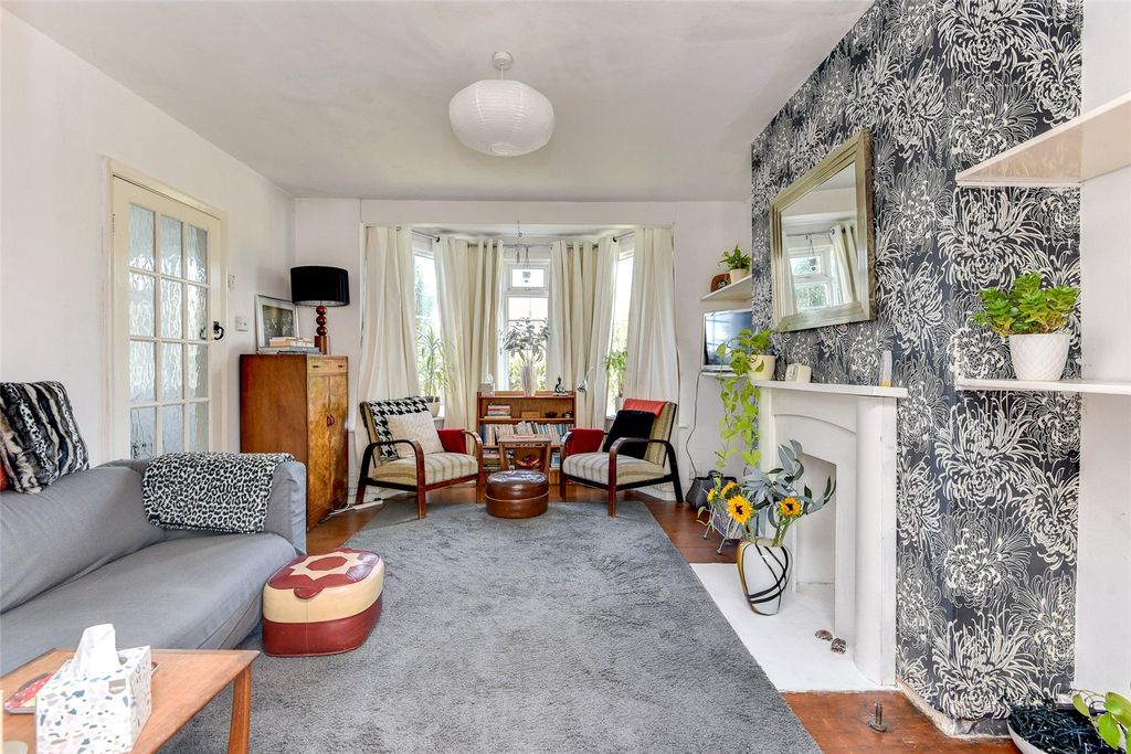 Property photo 2 of 15 Picture No. 35