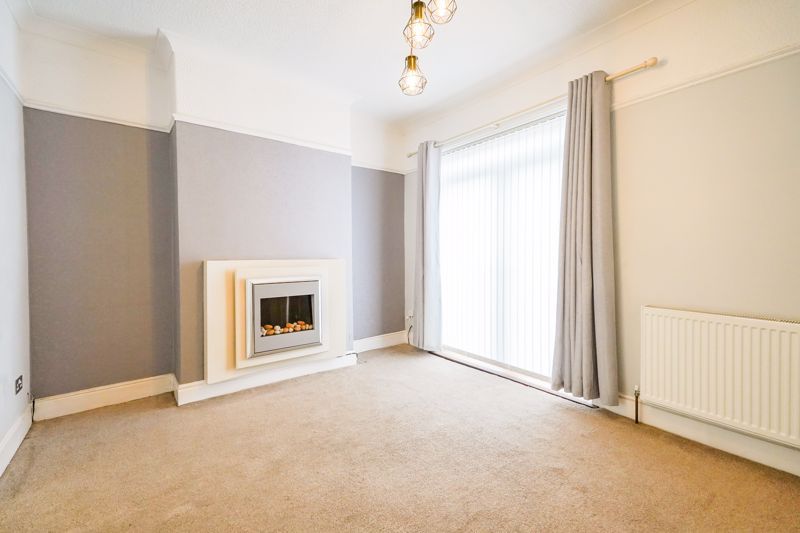 Property photo 2 of 33 Photo 23