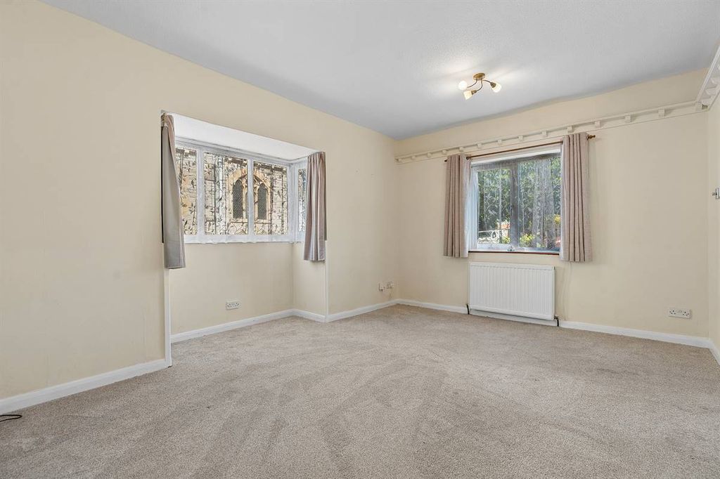 Property photo 3 of 20