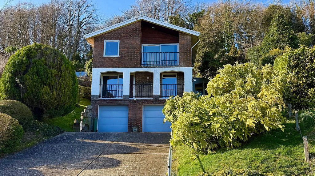 Property photo 1 of 23 Hyde01.Jpg