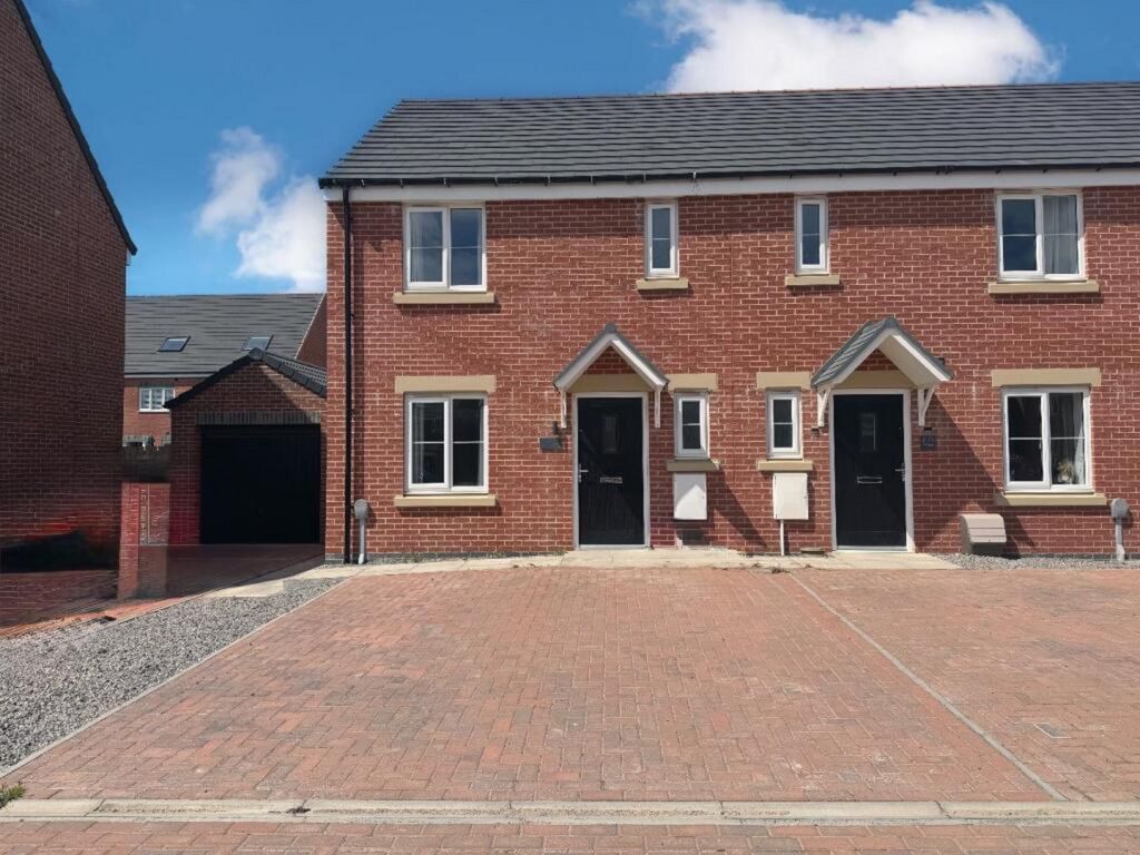 Property photo 1 of 13