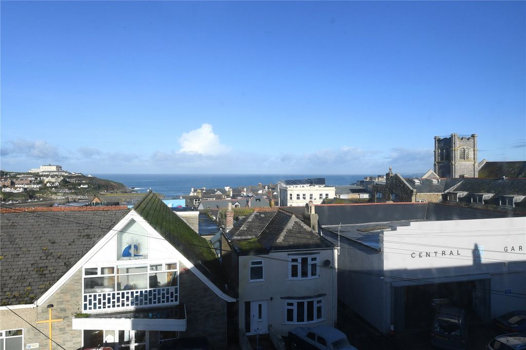 Property photo 2 of 20 Picture No. 19