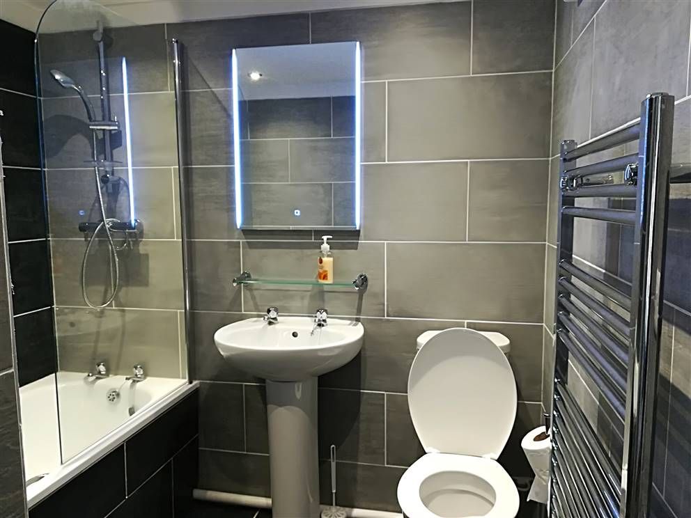 Property photo 3 of 4