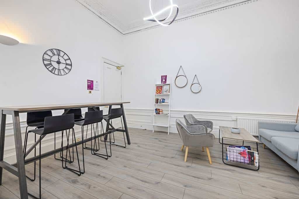 Property photo 3 of 7