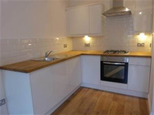 Property photo 3 of 7 Kitchen