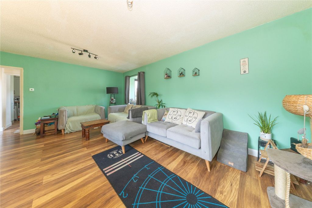 Property photo 3 of 10 Lounge/Diner