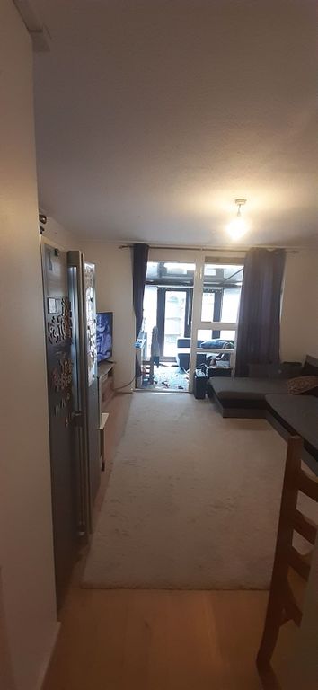 Property photo 2 of 6 Photo 1