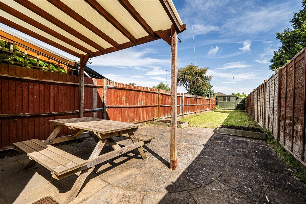 Property photo 3 of 11 Back Garden