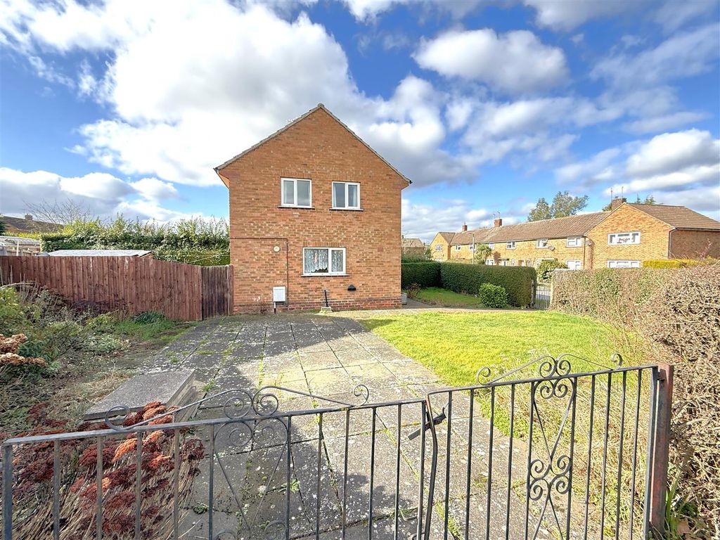 Property photo 3 of 18