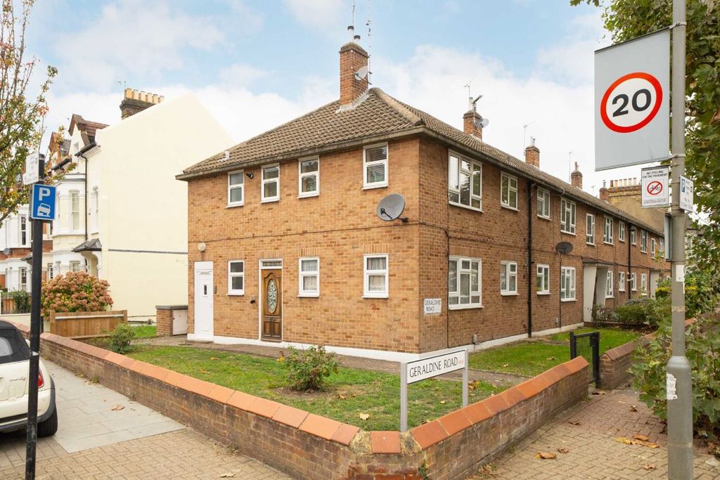 Property photo 1 of 4